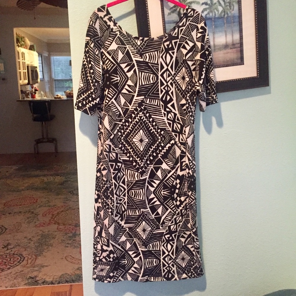 Black & White Abstract Print Dress Sz Lg
